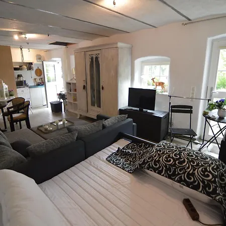 Daire Romantic Eifel Hideaway, Cleaning Included